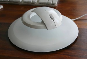 Uçan bilgisayar faresi bileğinizi koruyor