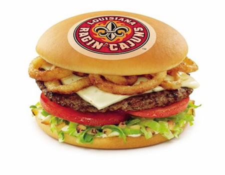 Fast-food zincirinden logolu hamburgerler
