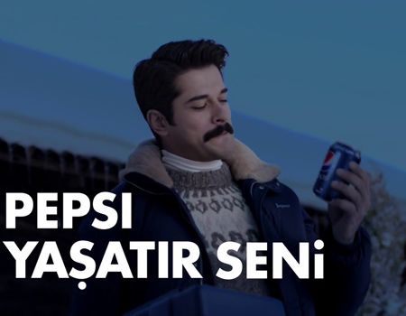 Pepsi yeni yıl mesajını Burak Özçivit'le iletiyor: Seviyorsan aç konuş bence!