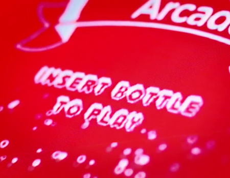 Coca-Cola’dan geri dönüşümü eğlenceye dönüştüren uygulama