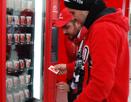 Beşiktaşlıların bozuk paraları Vodafone’la ceplerinde kaldı