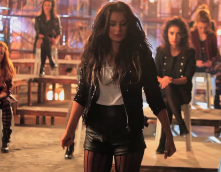 Penti, kadınlara Atiye’yle sesleniyor