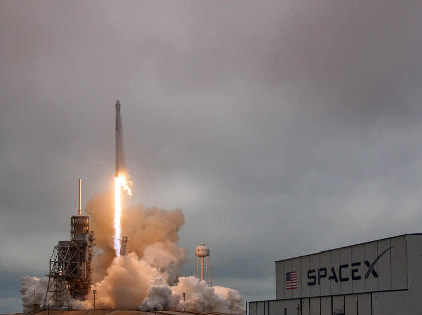 SpaceX ile Ay’a seyahat