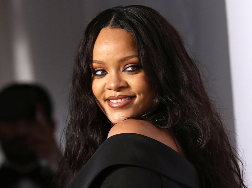 Rihanna'dan Snapchat'e: "Yazıklar olsun"