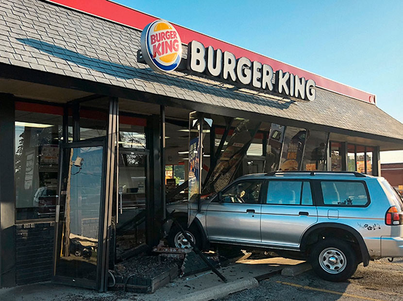 Gerçek araç kazaları Burger King kampanyasında