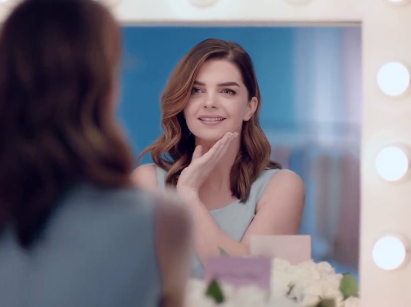 Nivea'nın yeni reklam yüzü Pelin Karahan