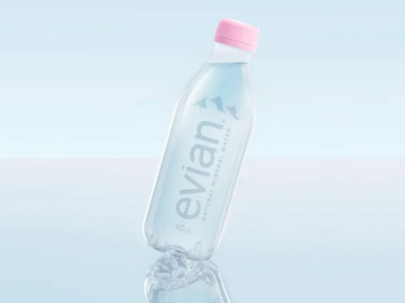 Evian’dan çevre dostu etiketsiz şişeler