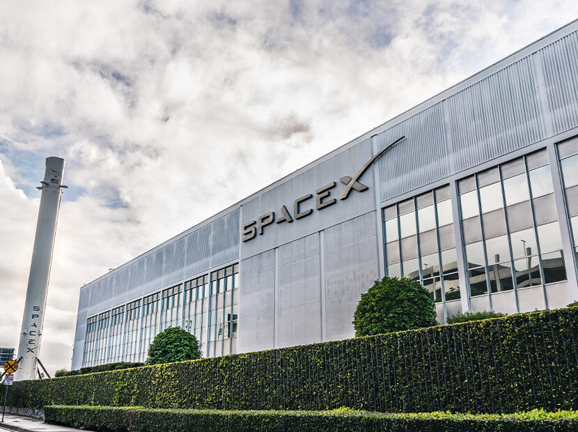 SpaceX’ten uzayda billboard planı