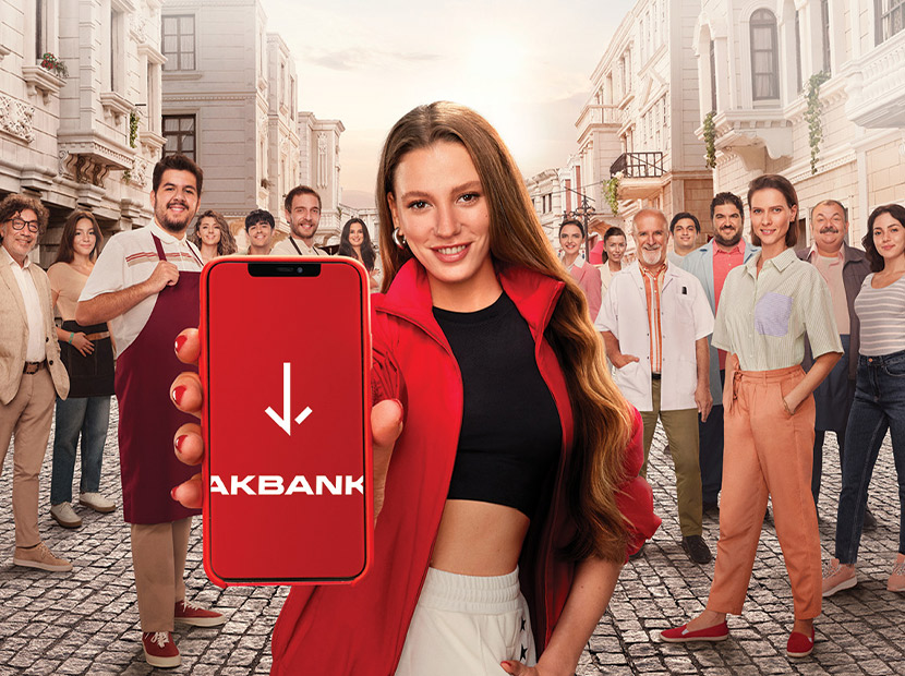 Akbank'ın yeni marka yüzü Serenay Sarıkaya