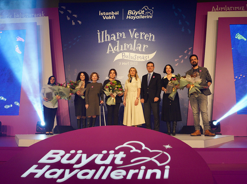 Dilek Kaya İmamoğlu öncülüğünde, İstanbul Vakfı bünyesinde başlatılan “Büyüt Hayallerini” projesi birinci yılında yeni hedeflerle devam ediyor