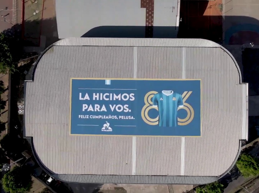 Maradona göklerden görebilsin diye