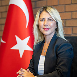 Bahçeşehir Koleji<br />
Genel Müdürü Özlem Dağ