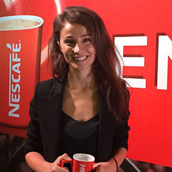 NESCAFÉ Kıdemli Pazarlama<br />
Müdürü Esra Ateş