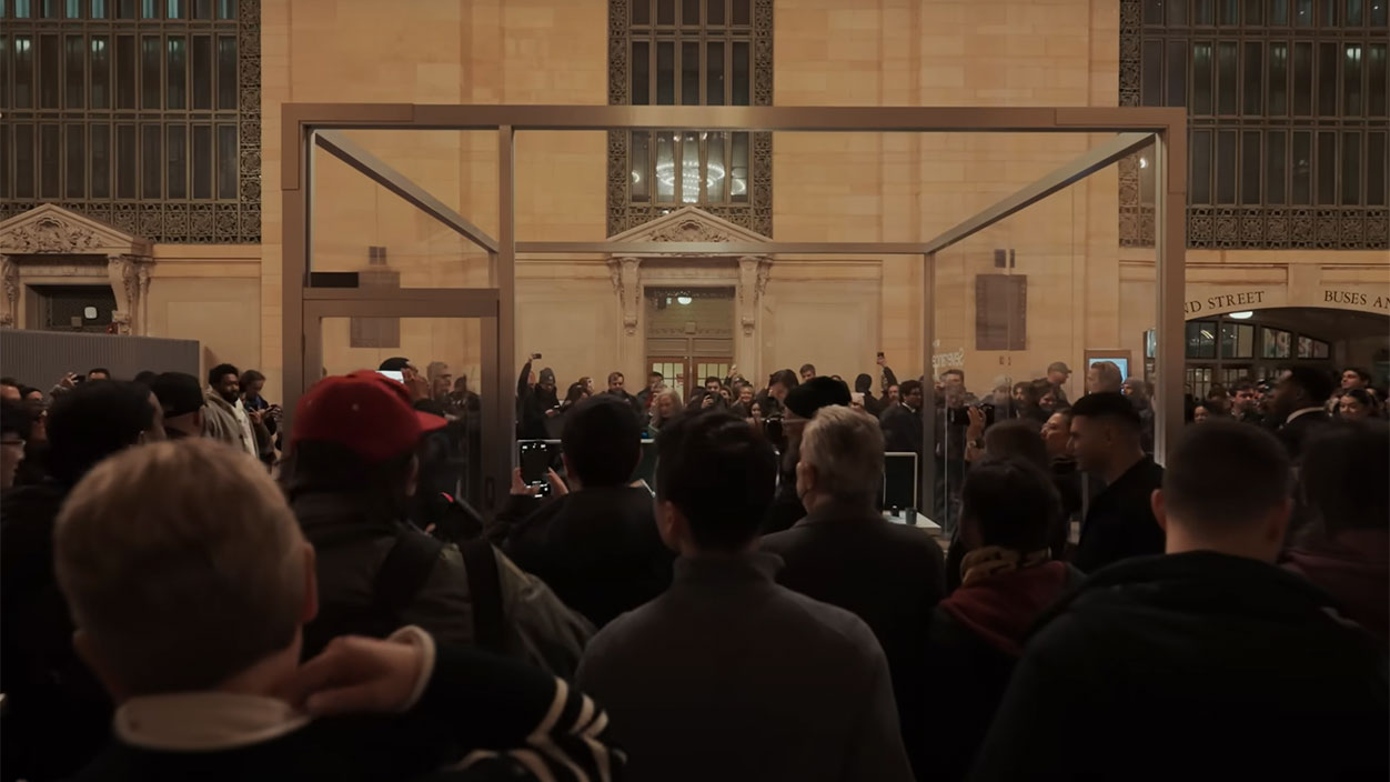 Severance - Grand Central-Station - Pop-up