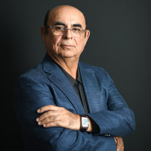 KOBIL Kurucu ve CEO’su<br />
İsmet Koyun