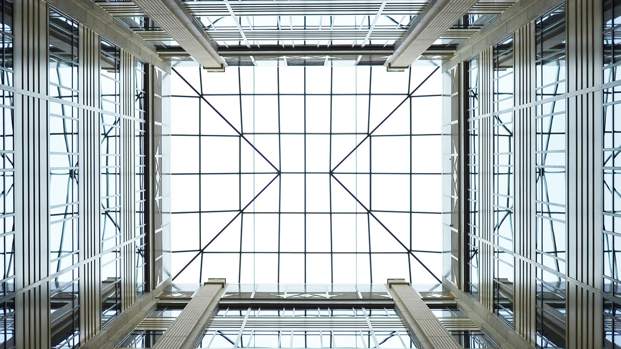 Medyadaki cam tavanlar - Esra Bezircioğlu