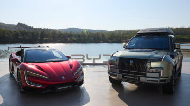 BYD YANGWANG U9 U8 - Havada karada suda teknoloji şovu