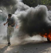 Avrupalılara terör afişle anlatılacak