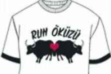 İşte yılın en çatlak tişörtü