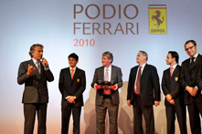 Shell, Ferrari Başkanının teknik ortaklık ödülünü aldı