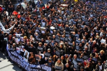 Gazeteciler özgürlük için yürüdü