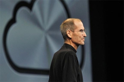 Steve Jobs iCloud’u tanıttı