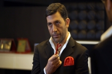 Elegance Optik Shops camı çerçeveyi indirdi