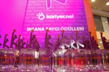 İnsana Saygı Ödülleri sahiplerini buldu