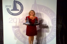 Akmerkeze iki ödül birden