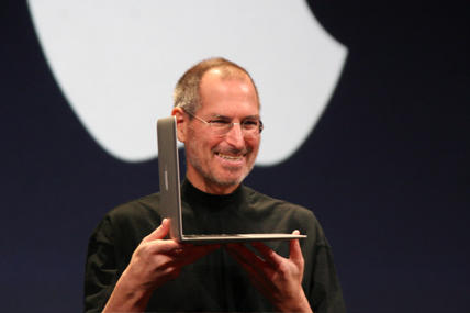 Steve Jobs’un evine hırsız girdi