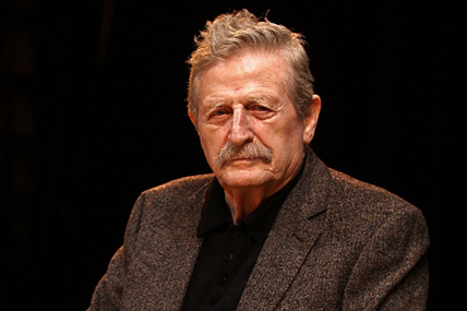 Müşfik Kenter hayatını kaybetti